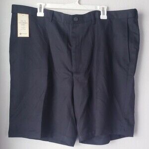 HAGGAR Man Cool 18 Performance Shorts 44 brand new with tags